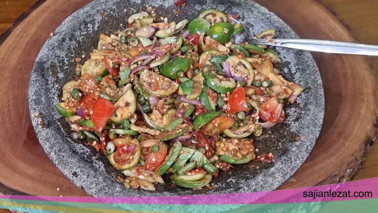 Beberuk Terong Lombok eggplant and green bean salad
